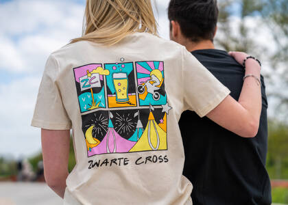 Zwarte cross top t shirt